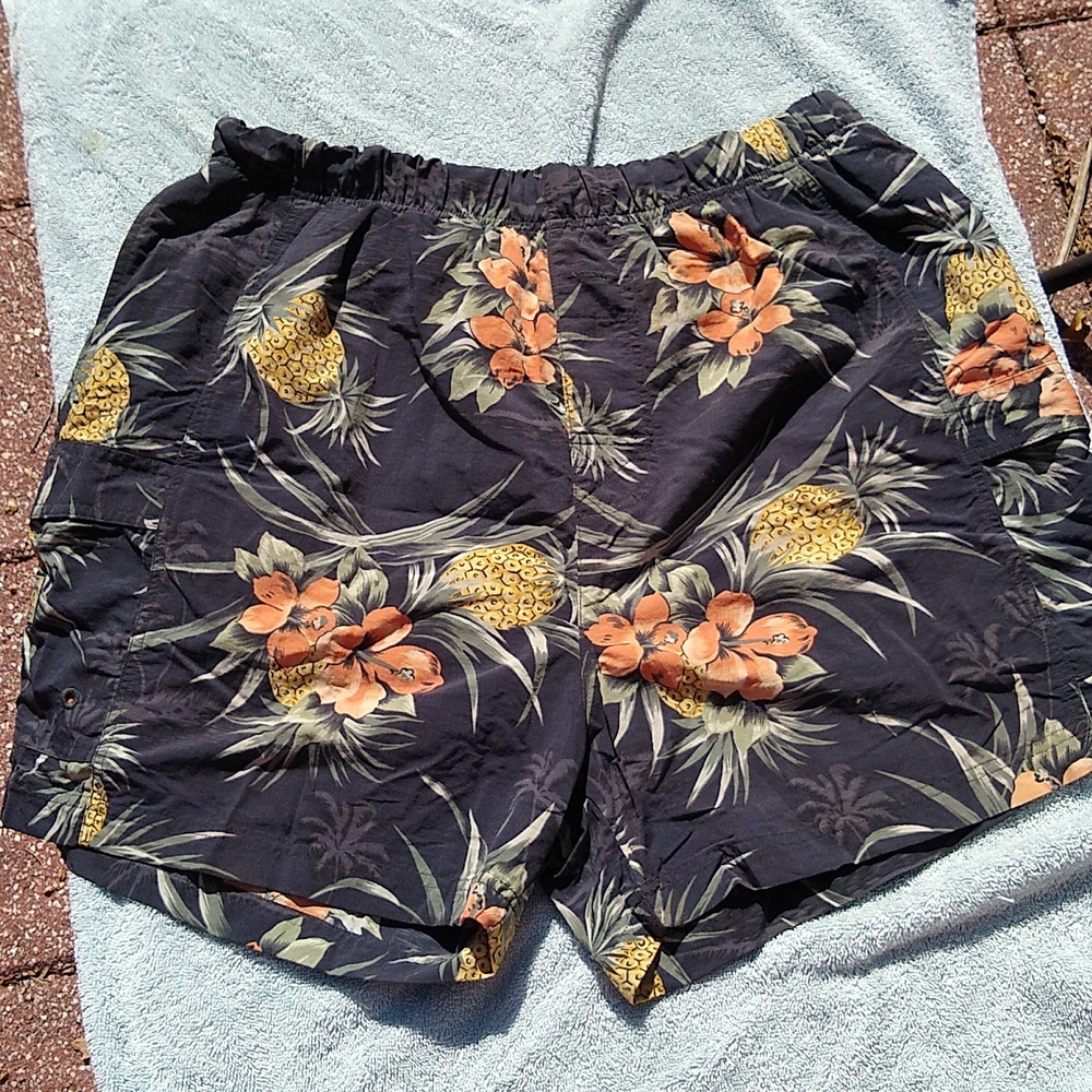 Tommy Bahama XL Nylon Shorts
